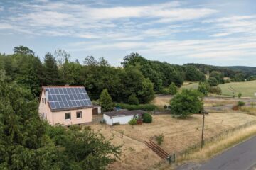 Einfamilienhaus mit 1.265 m² Grundstück – viel Potenzial für Ihre Ideen – PROVISIONSFREI, 99880 Waltershausen, Einfamilienhaus